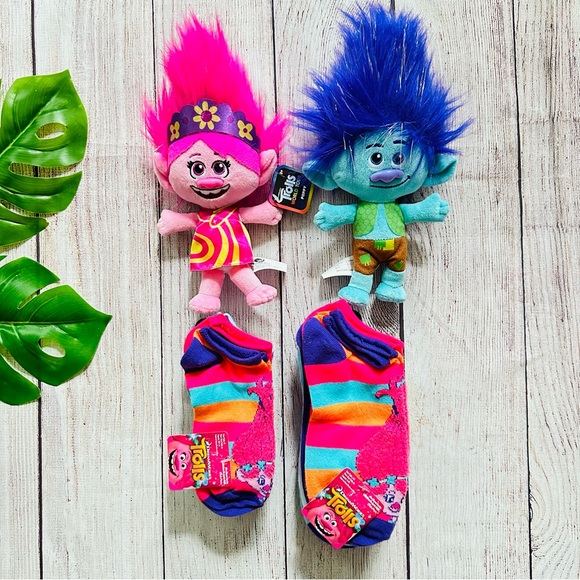 Trolls 11" Pink Poppy, Branch Plush and Socks NEW - Picture 1 of 9